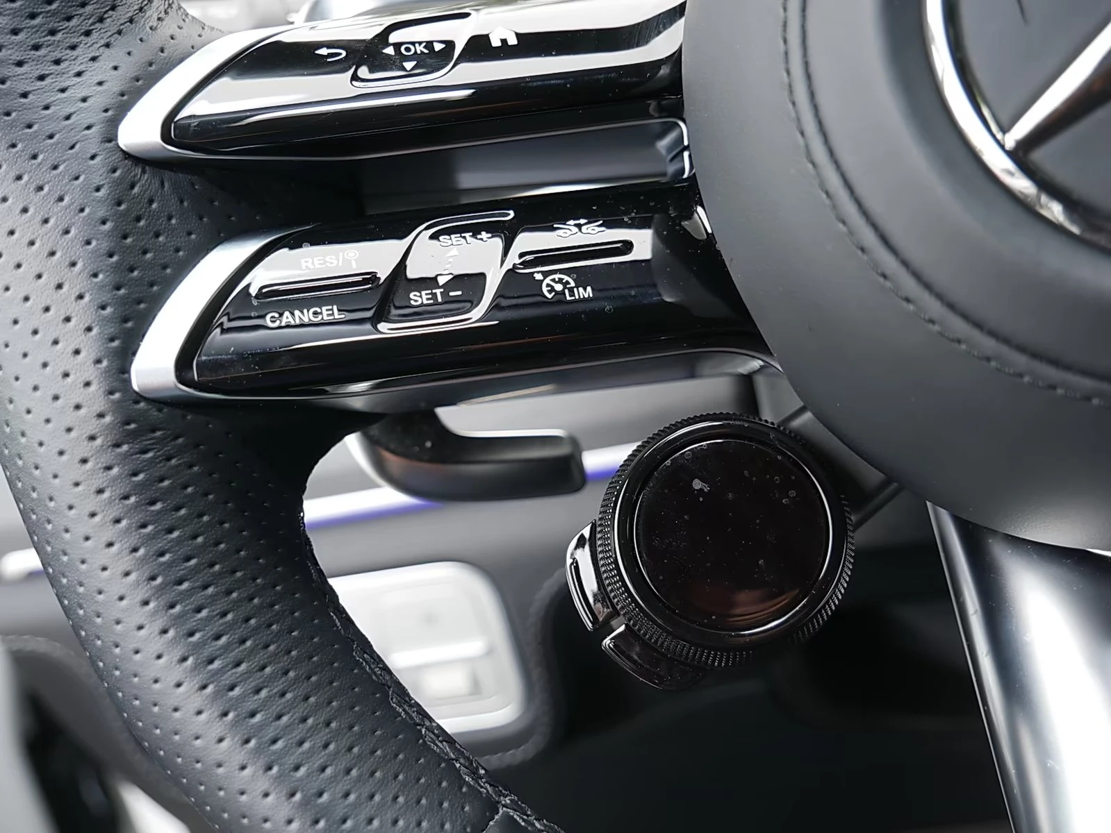 Mercedes-Benz GLE 53 4MATIC COUPE / 4 MATIC / NIGHT / BURM / MULTIBEAM / 360 /, снимка 9 - Автомобили и джипове - 55768750