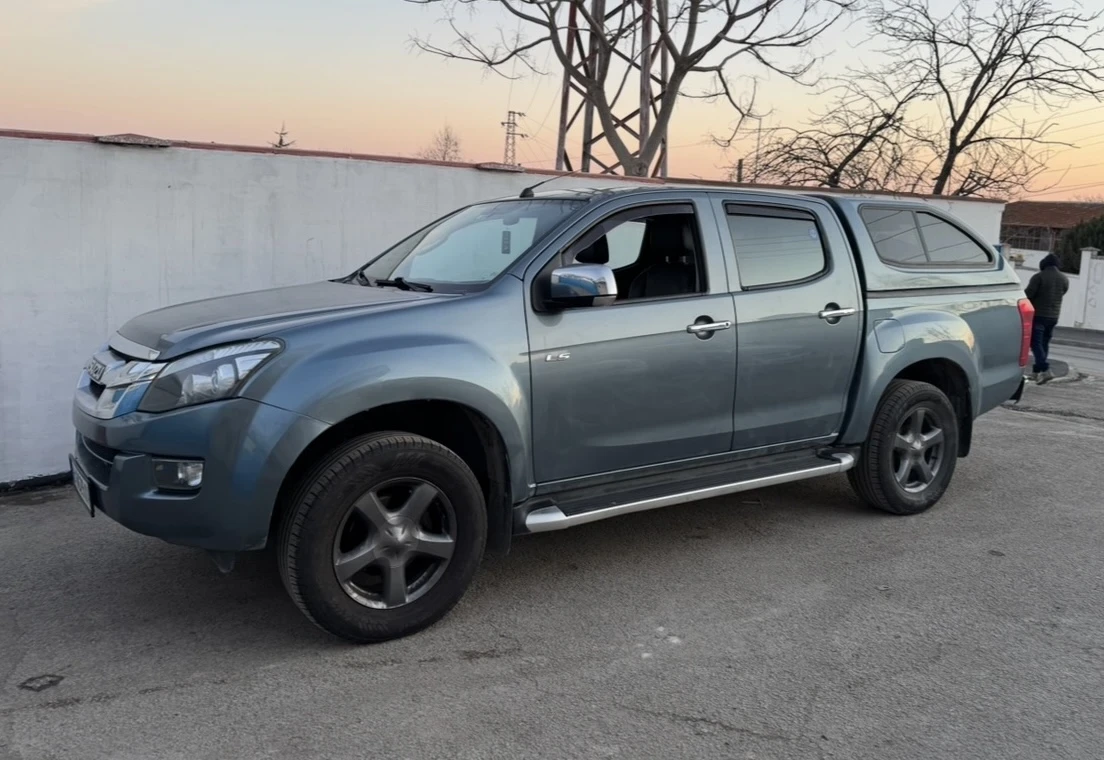 Isuzu D-max, снимка 2 - Автомобили и джипове - 56713345