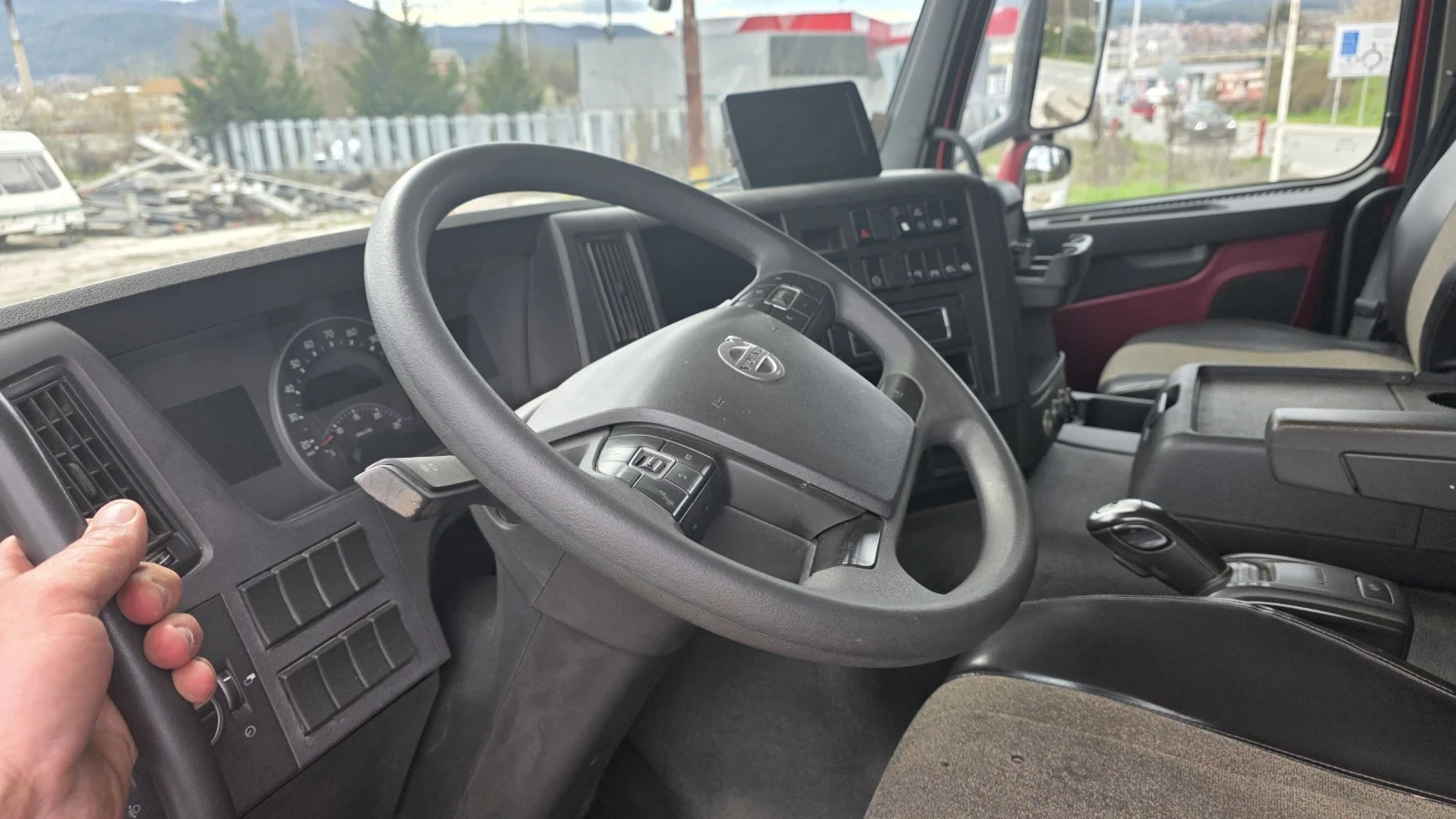 Volvo Fm 460 EURO 6 8х4, снимка 5 - Камиони - 54148816