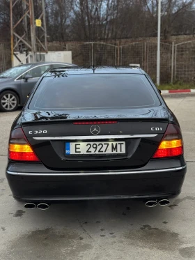 Mercedes-Benz E 320, снимка 3