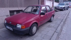  Ford Escort