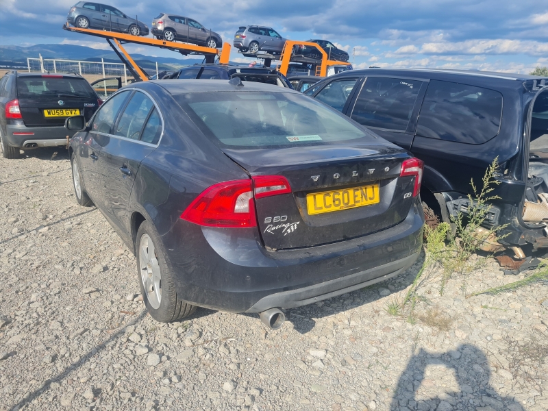 Volvo S60 d3 2.0d 161 к.с, снимка 3 - Автомобили и джипове - 37996783