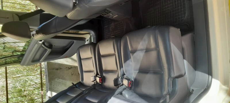 VW Touran, снимка 8 - Автомобили и джипове - 51955708