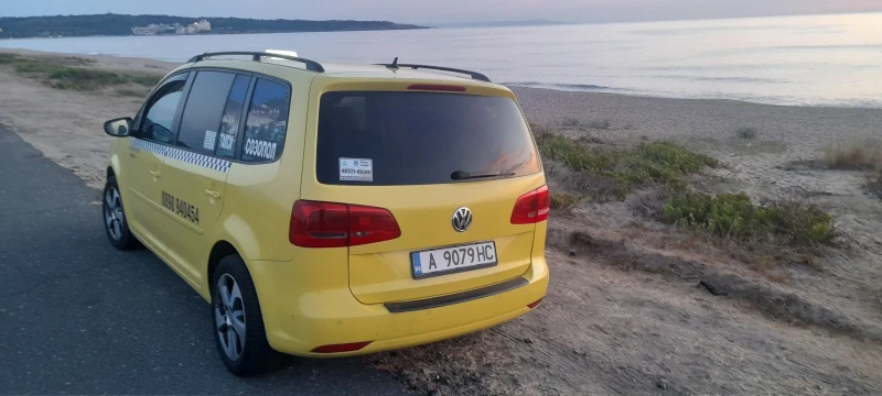 VW Touran, снимка 2 - Автомобили и джипове - 51955708