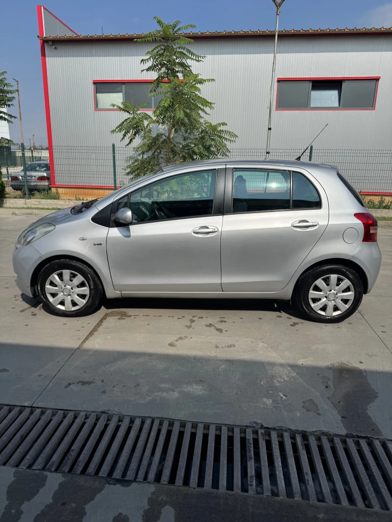 Toyota Yaris, снимка 3 - Автомобили и джипове - 52530450