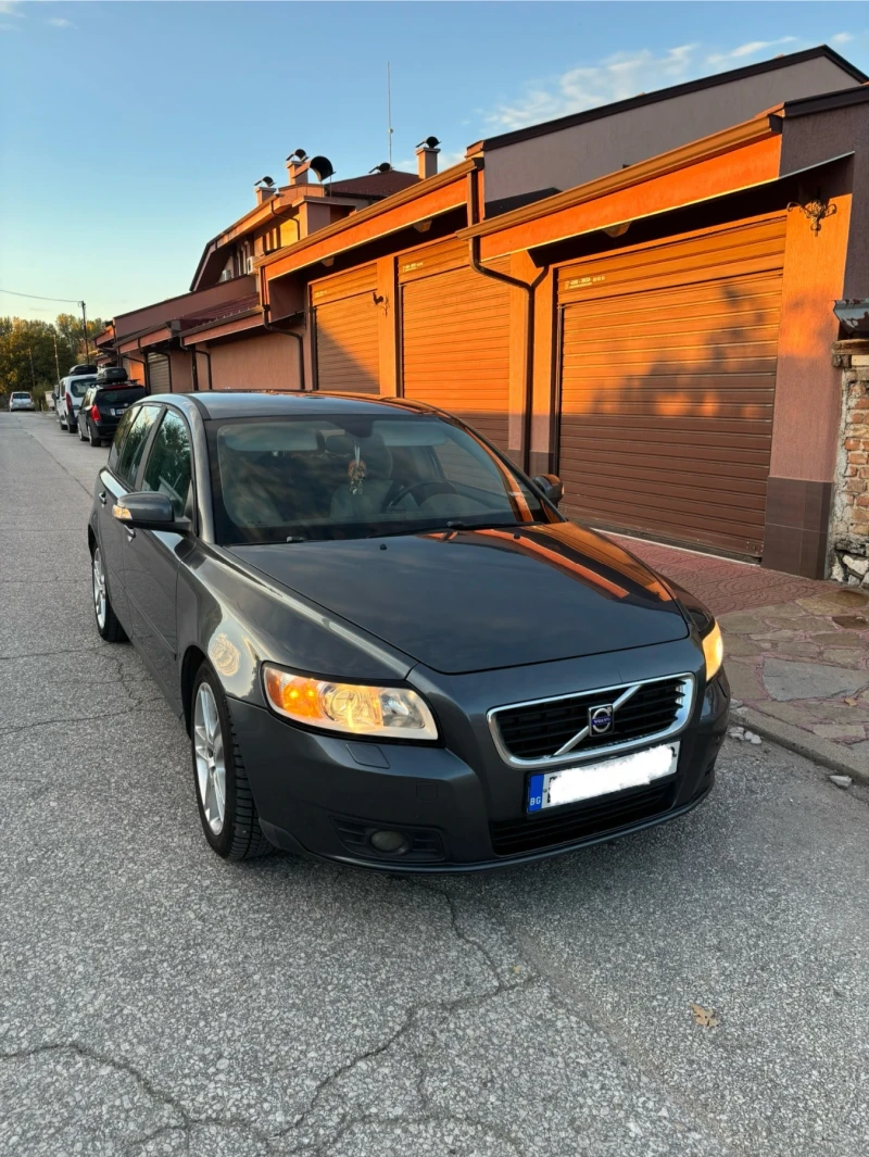 Volvo V50