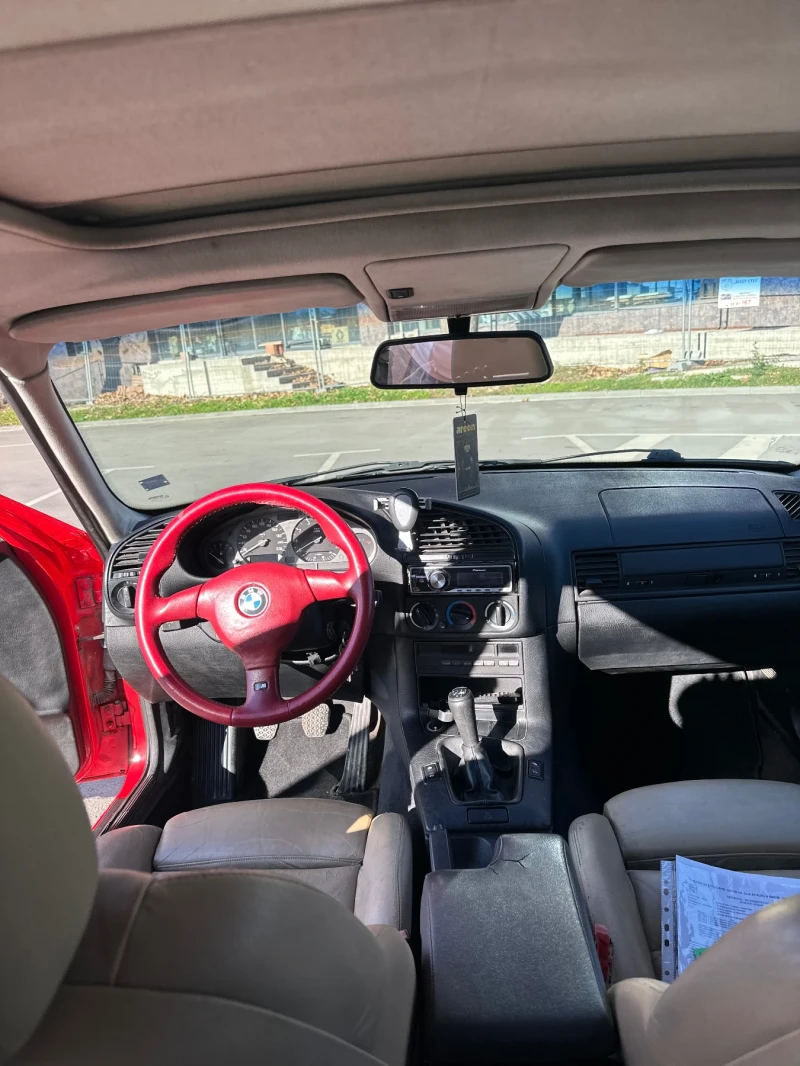 BMW 318, снимка 9 - Автомобили и джипове - 52524934