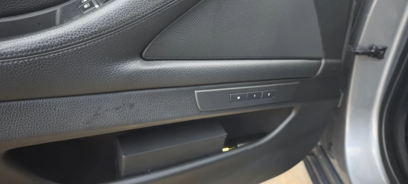 BMW 520, снимка 11 - Автомобили и джипове - 52886601