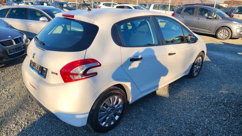 Peugeot 208 1.4, снимка 4 - Автомобили и джипове - 52962427