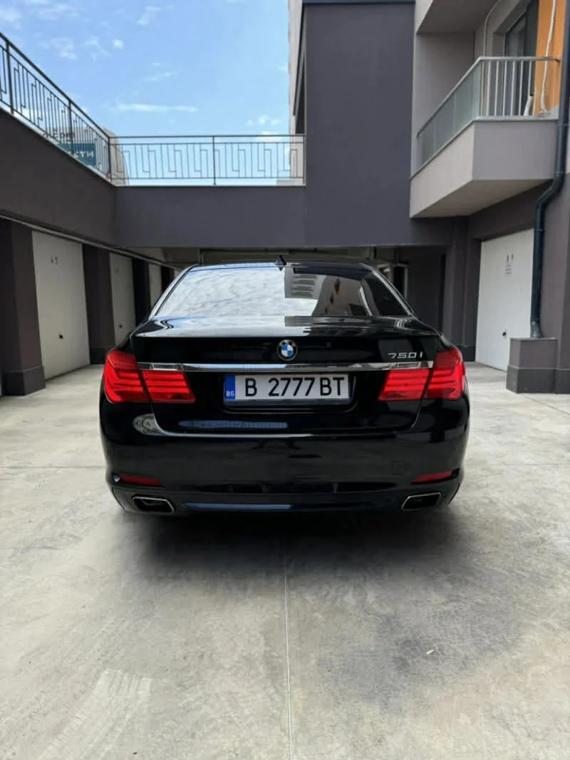 BMW 750 X-Drive Всички екстри - изображение 5
