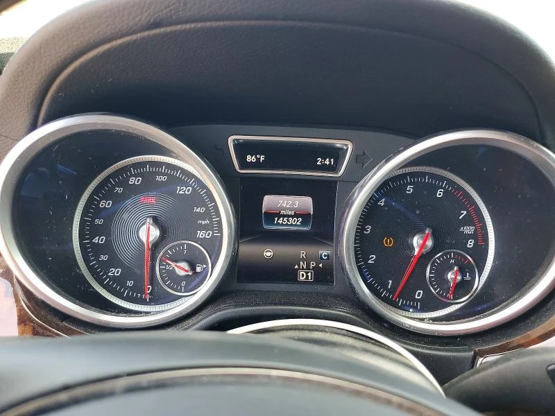 Mercedes-Benz GLS 450 4MATIC / 7 МЕСТА / ЛИЗИНГ, снимка 9 - Автомобили и джипове - 54653737