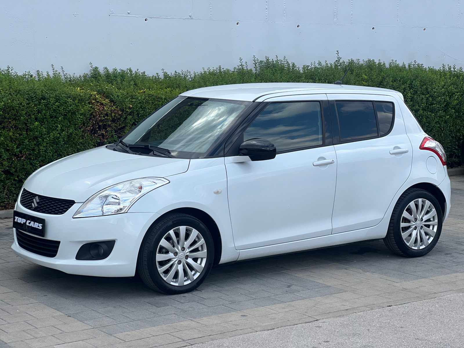 Suzuki Swift КОЖЕН САЛОН - изображение 9