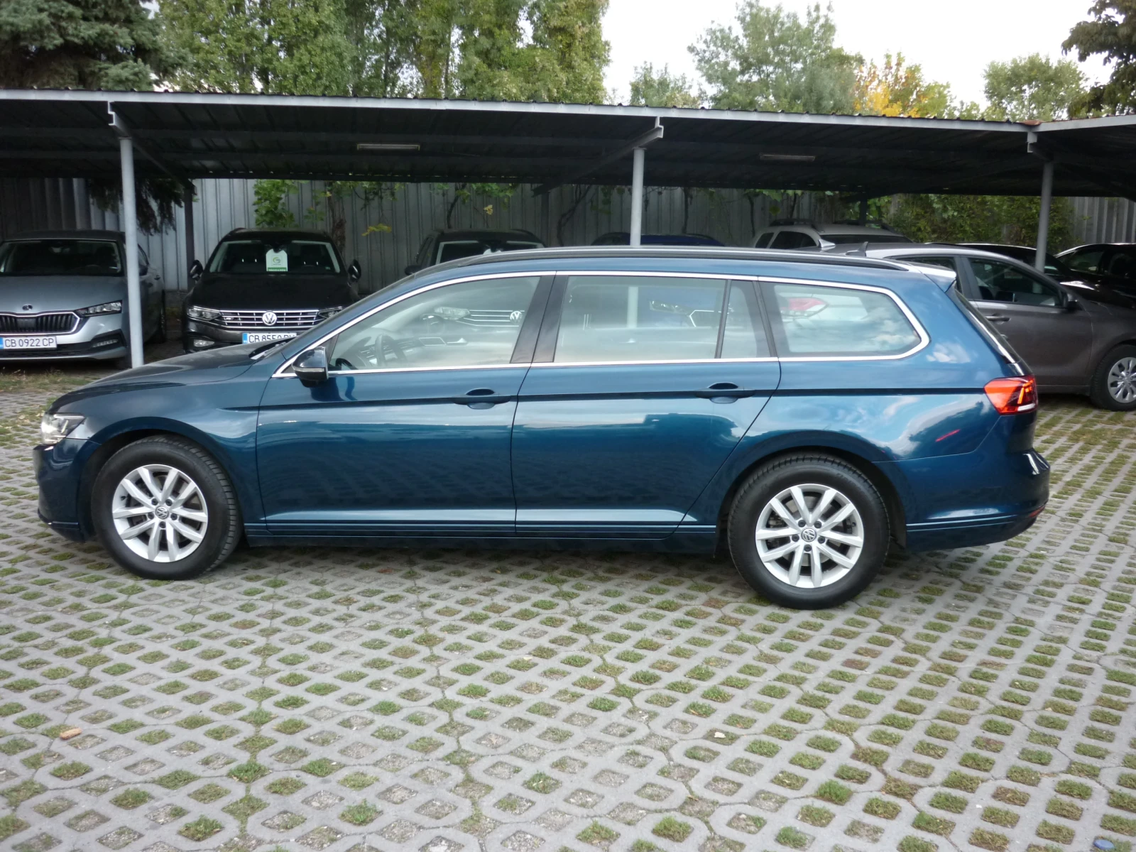 VW Passat 2.0 TDI 150 к.с DSG Facelift - изображение 8