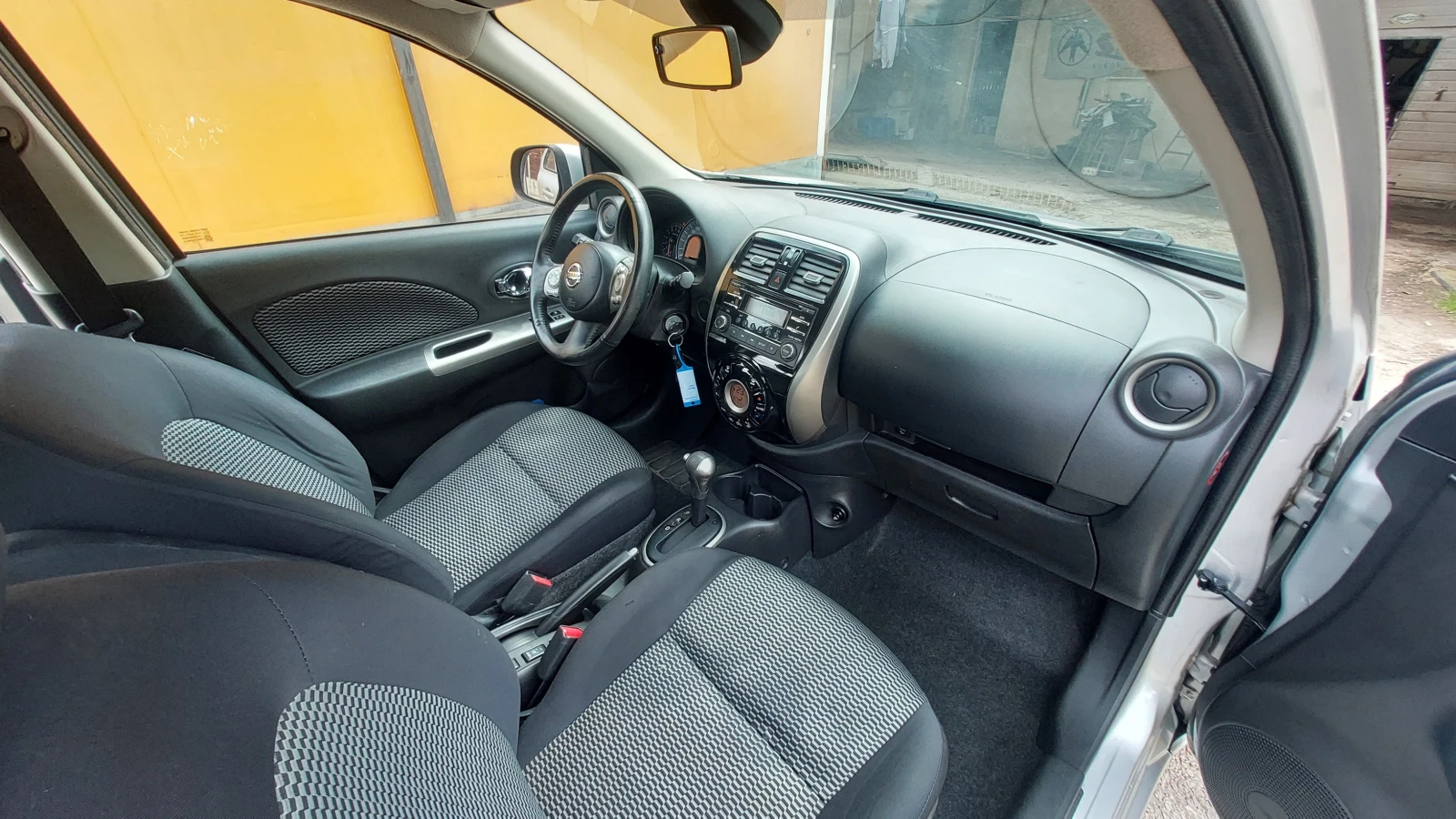 Nissan Micra 1.2 12V N-Tec - изображение 8
