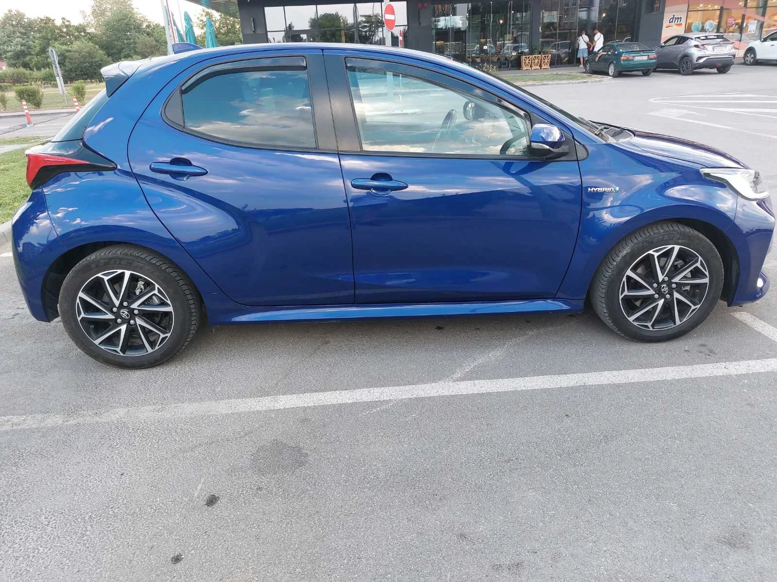 Toyota Yaris 1.5 hybrid  - изображение 4