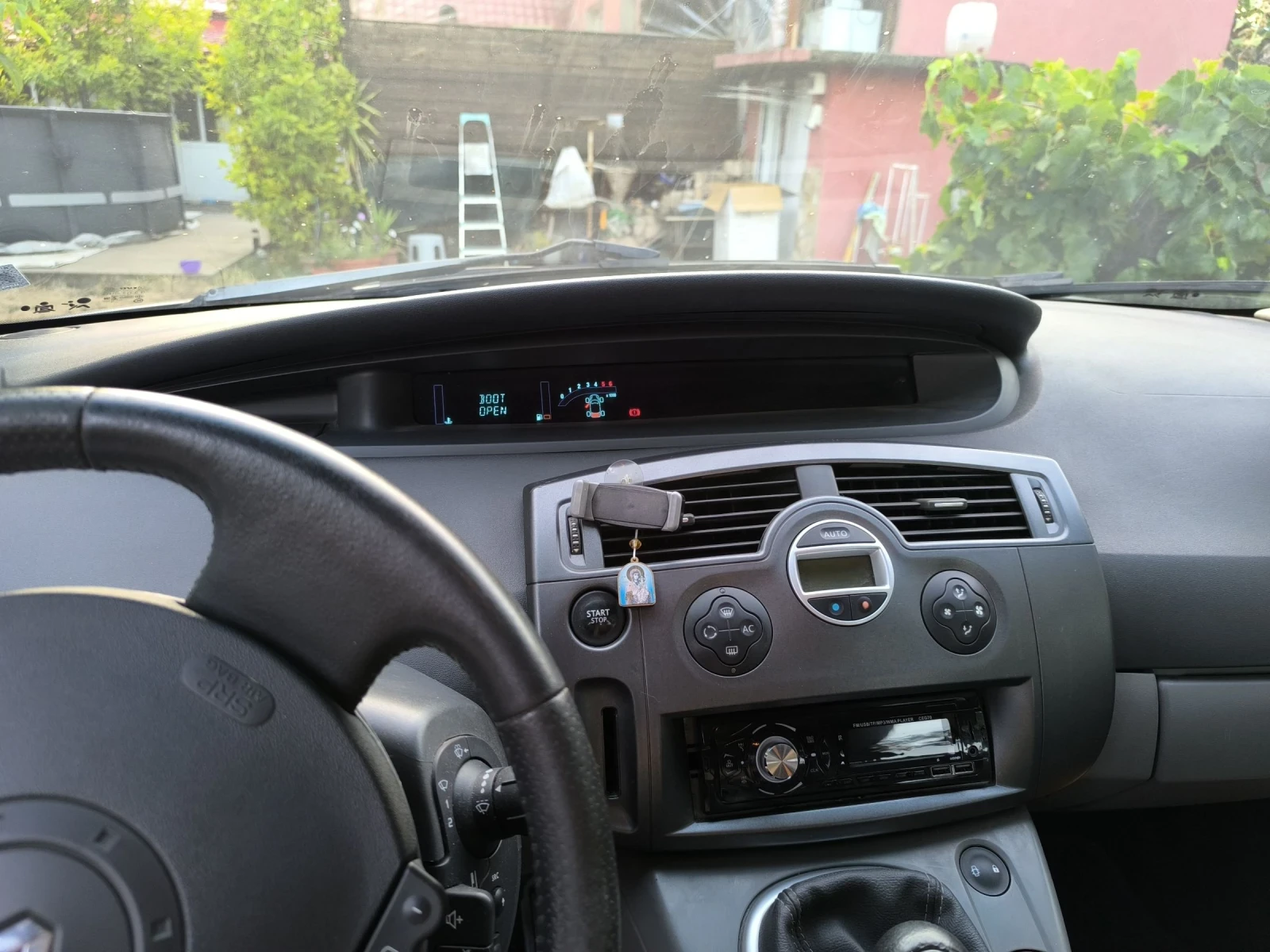Renault Scenic 1.5 dci - изображение 8