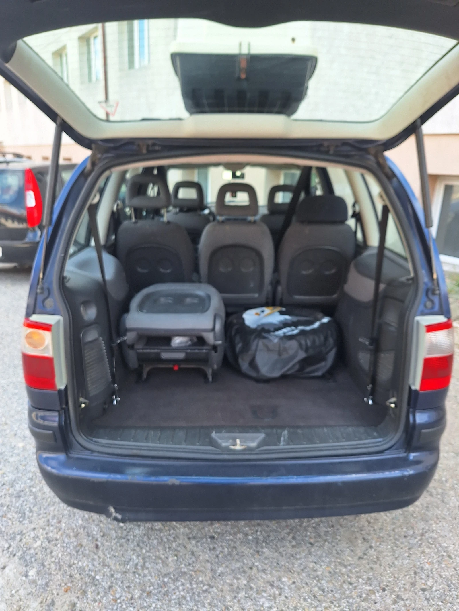 Ford Galaxy 2.3 - изображение 5