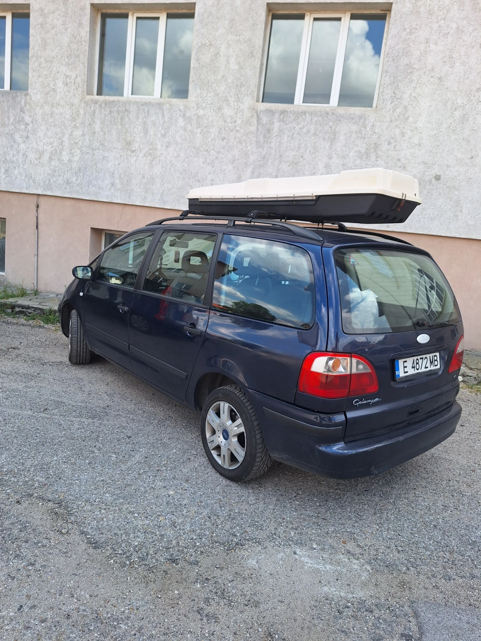 Ford Galaxy 2.3 - изображение 4