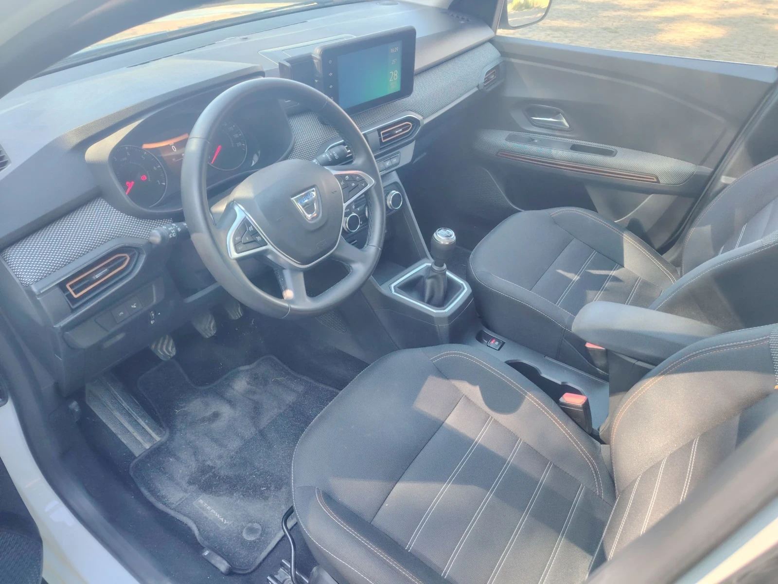 Dacia Sandero Stepway 1.0 TCe Eco-G /  | Mobile.bg   7