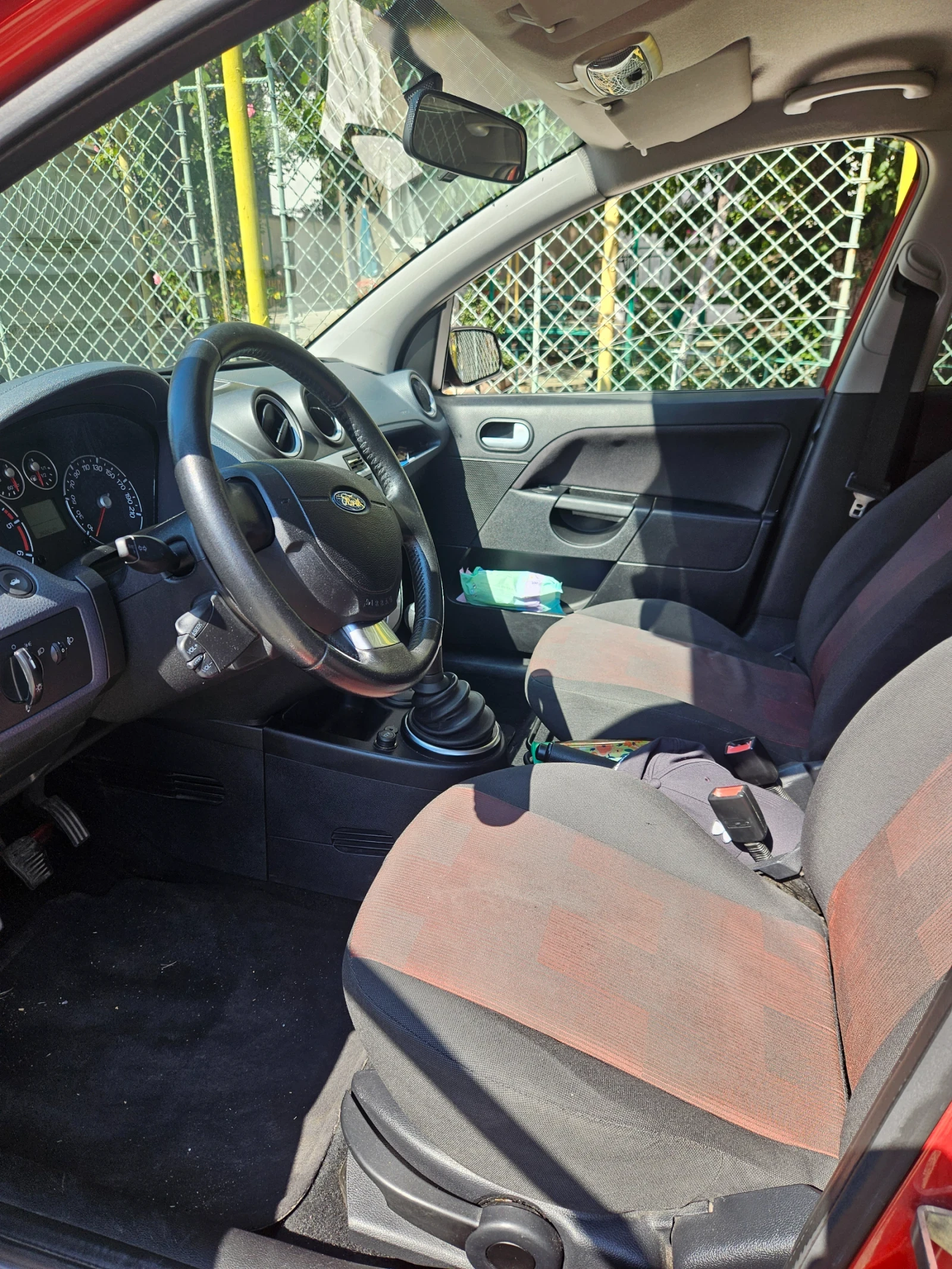 Ford Fiesta 1.4 TDCI 68 к.с. ЕВРО 4 - изображение 9