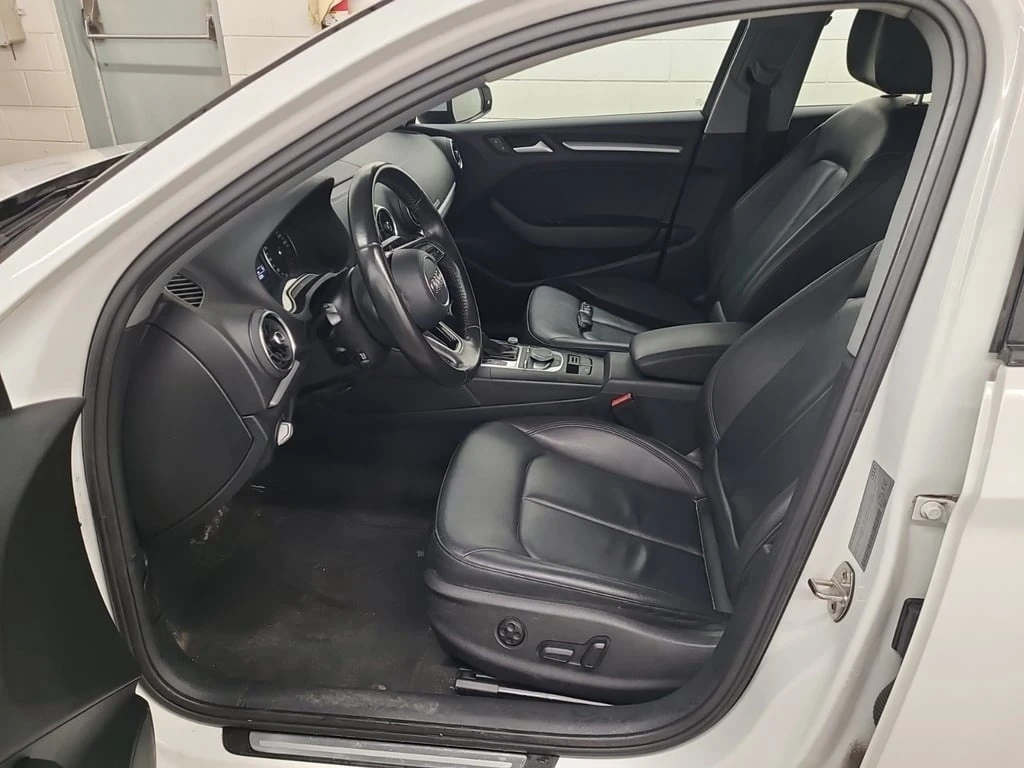 Audi A3 * 2.0T KOMFORT * CARFAX * БЕЗ ПЪРВОНАЧАЛНА ВНОСКА - изображение 5