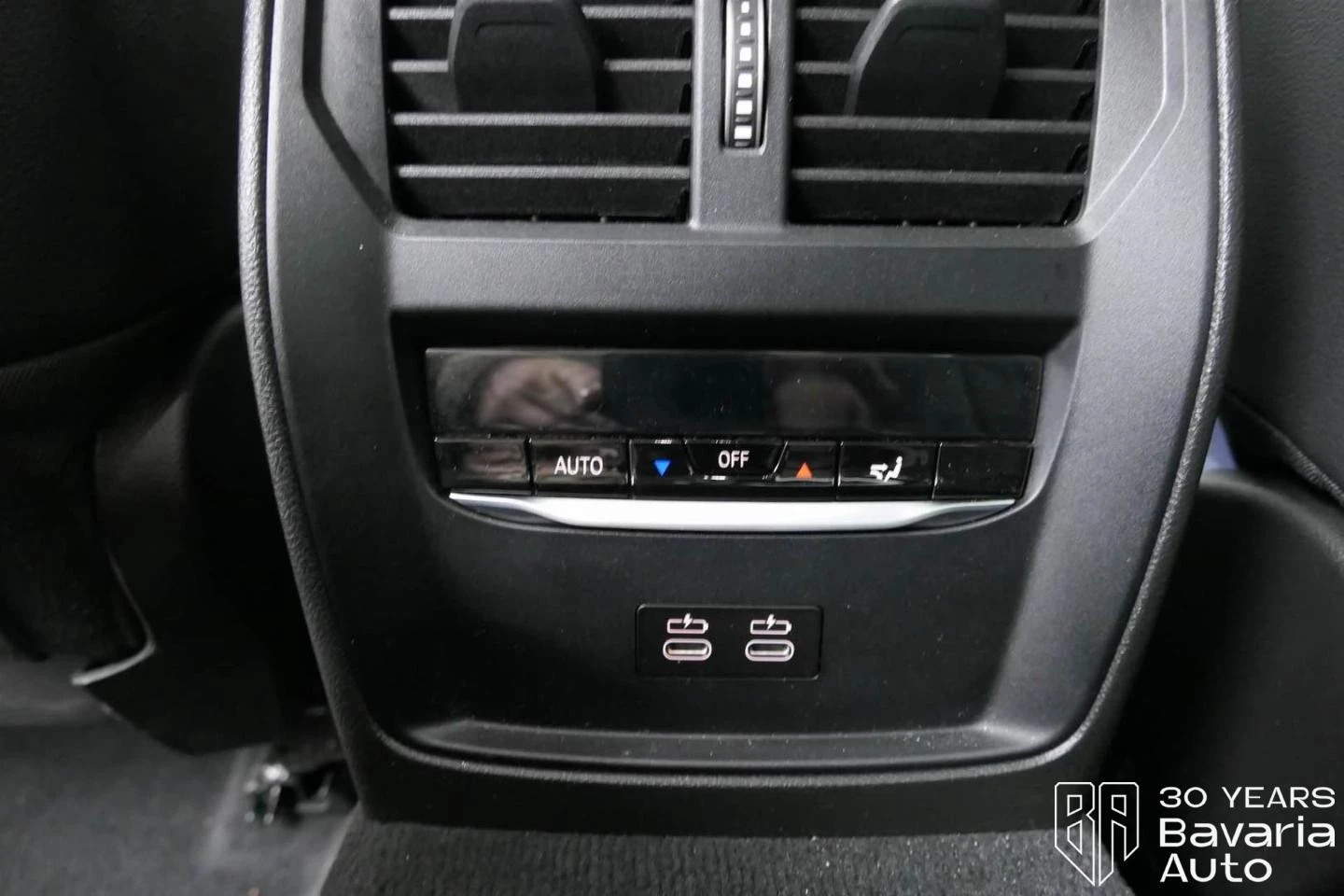 BMW 330 i xDrive M Sport Paket Sportautomatic | Mobile.bg   13