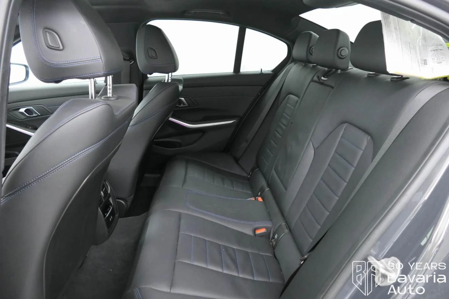 BMW 330 i xDrive M Sport Paket Sportautomatic | Mobile.bg   8