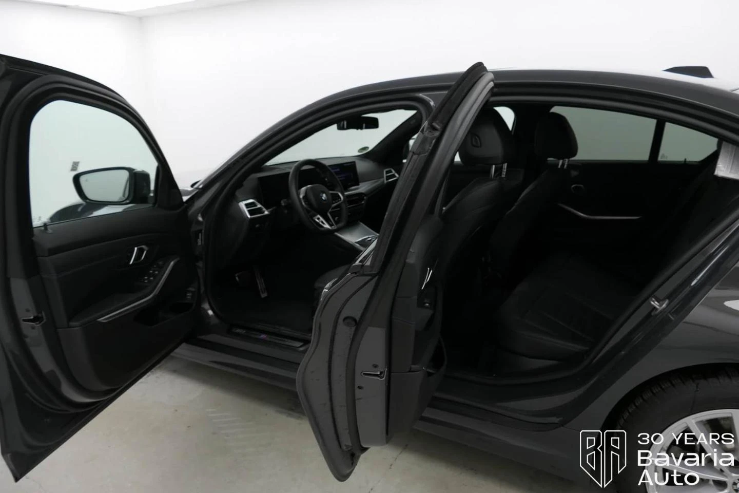 BMW 330 i xDrive M Sport Paket Sportautomatic | Mobile.bg   5