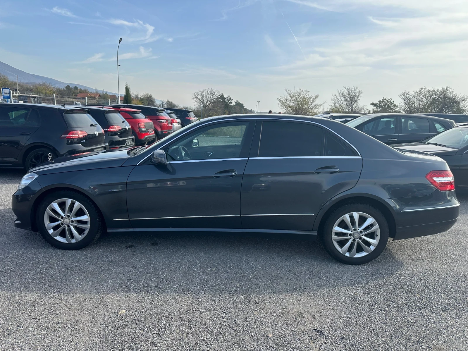 Mercedes-Benz E 350 AVANTGARDE* 231к.с* DISTRONIC* МЪРТВА ЗОНА - изображение 8