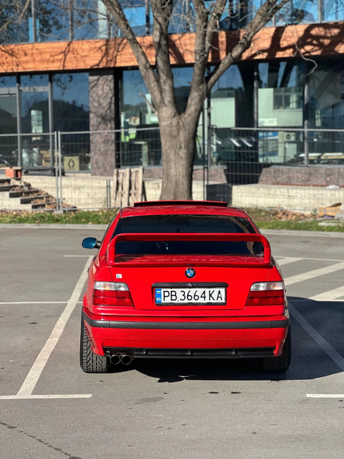 BMW 318  - изображение 3