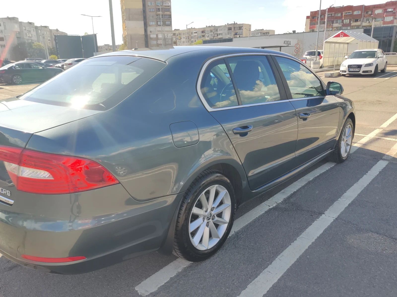 Skoda Superb 2.0TDI, 170HP, 4х4, 6DSG, пълна сервизна история - изображение 4