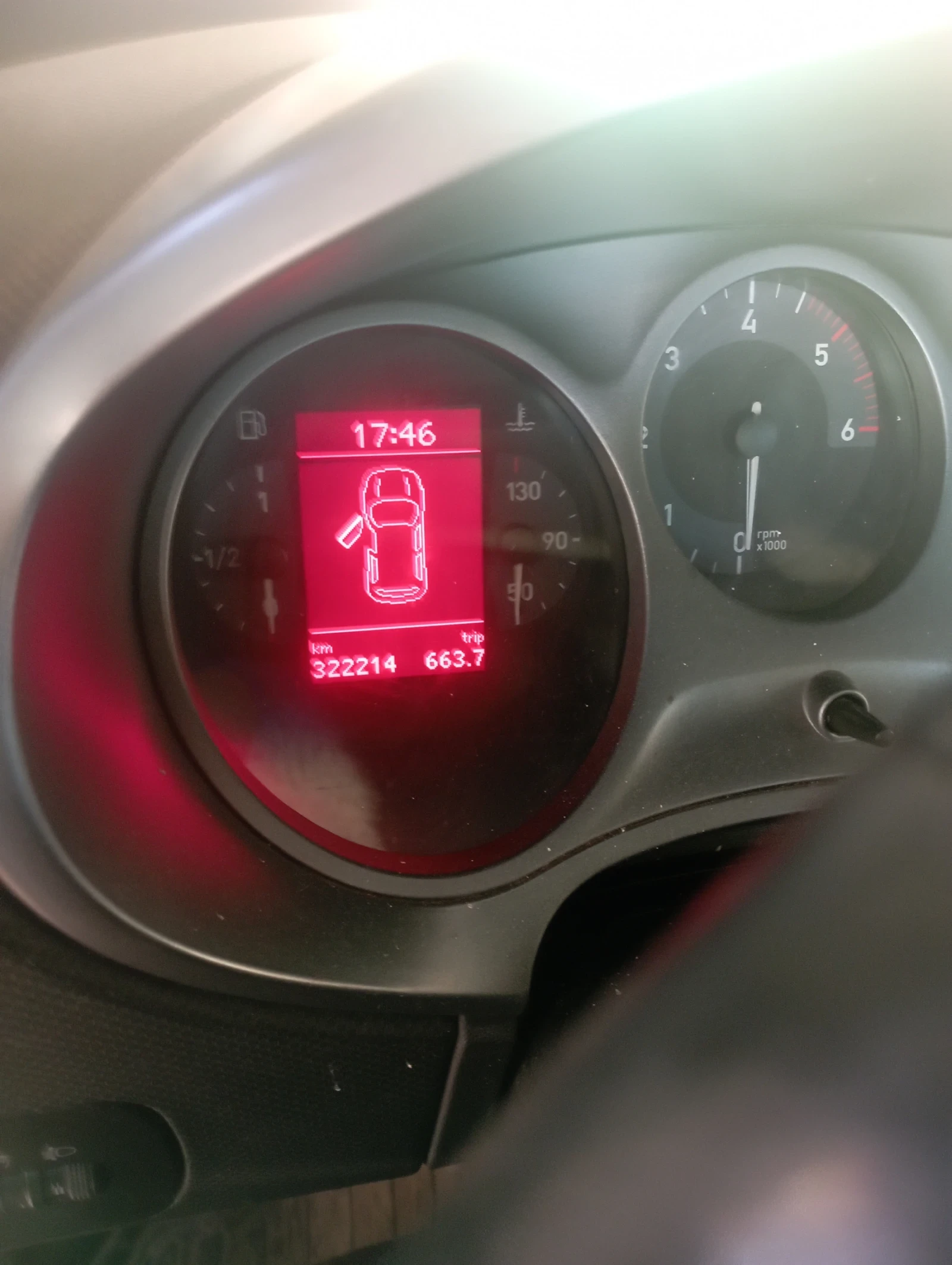 Seat Leon, снимка 3 - Автомобили и джипове - 53839140