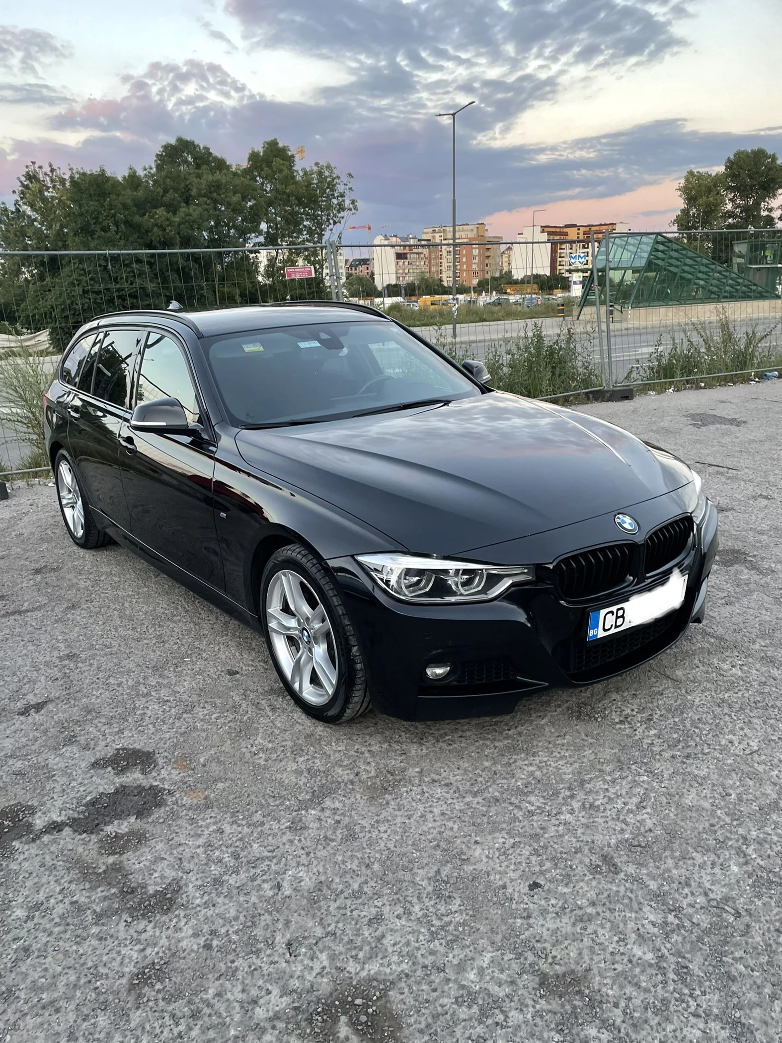 BMW 320, снимка 2 - Автомобили и джипове - 54022527