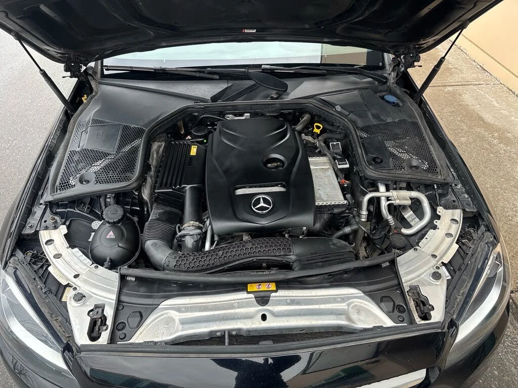 Mercedes-Benz C 300 4MATIC* АвтоКредит* (ЦЕНА ДО БГ), снимка 13 - Автомобили и джипове - 54055601