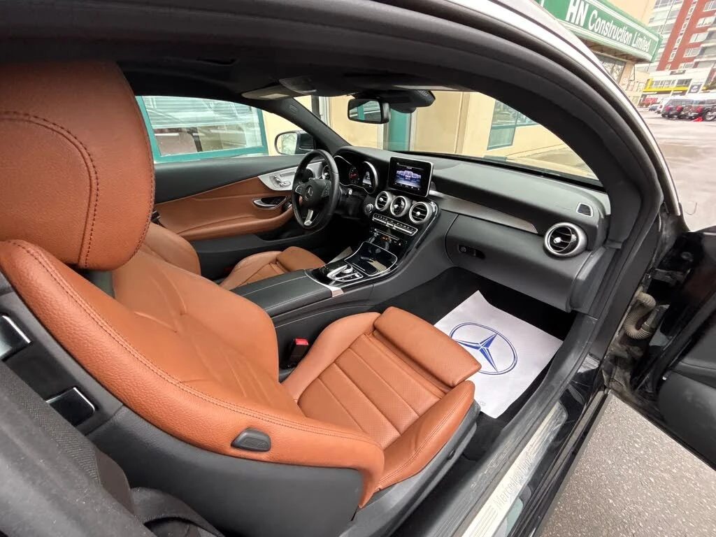 Mercedes-Benz C 300 4MATIC* АвтоКредит* (ЦЕНА ДО БГ), снимка 15 - Автомобили и джипове - 54055601