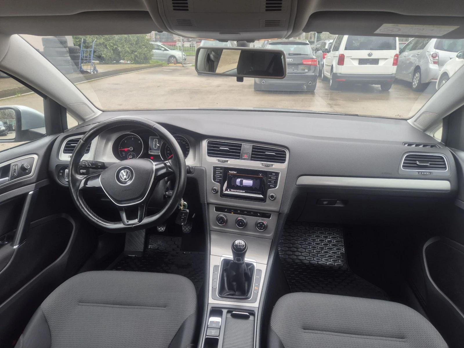 VW Golf 2.0 TDI 4Х4 150 К.С., снимка 12 - Автомобили и джипове - 54079114