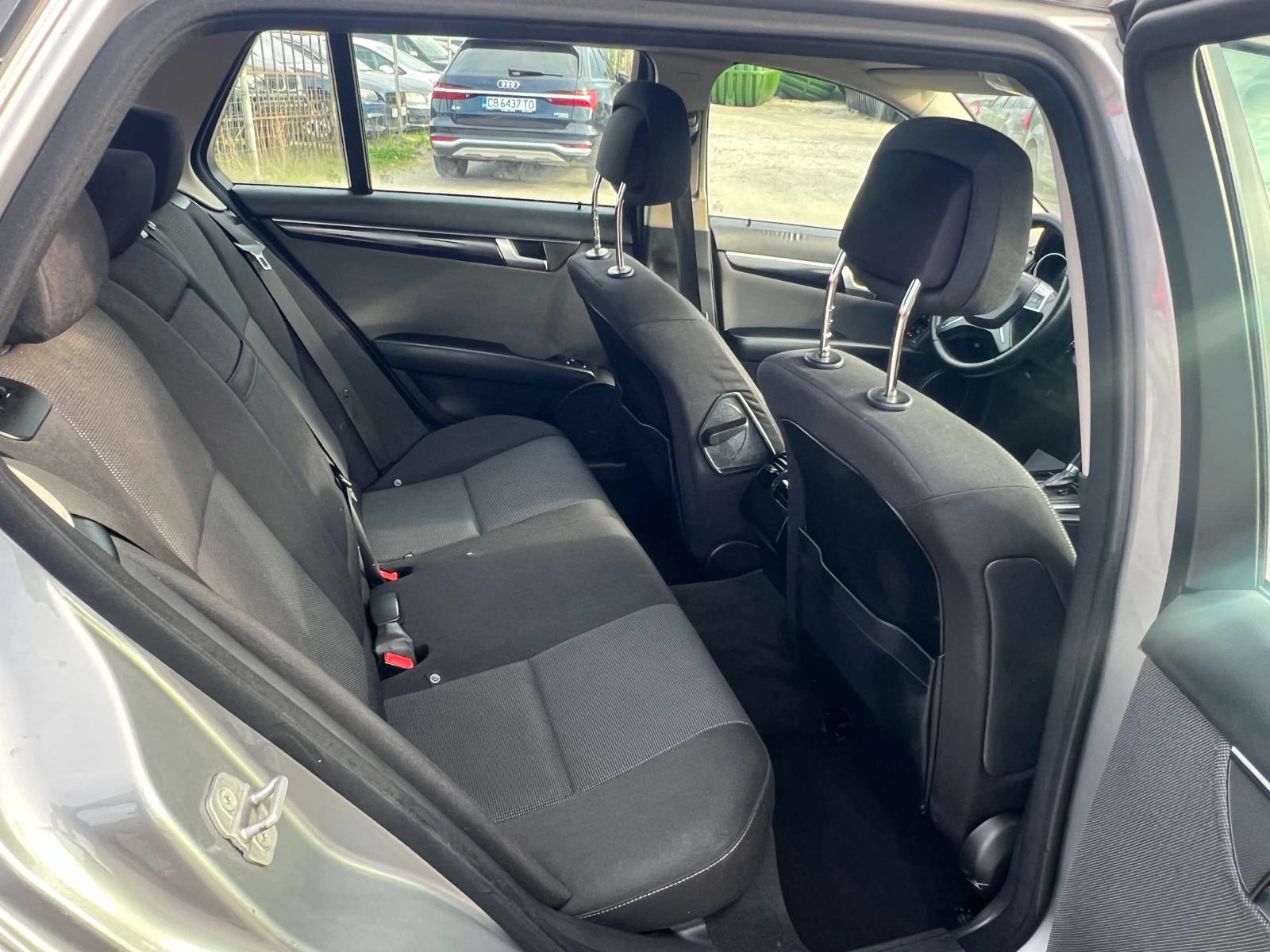 Mercedes-Benz C 200 ТОП/Собствен лизинг! 100% Одобрение, снимка 11 - Автомобили и джипове - 54220995