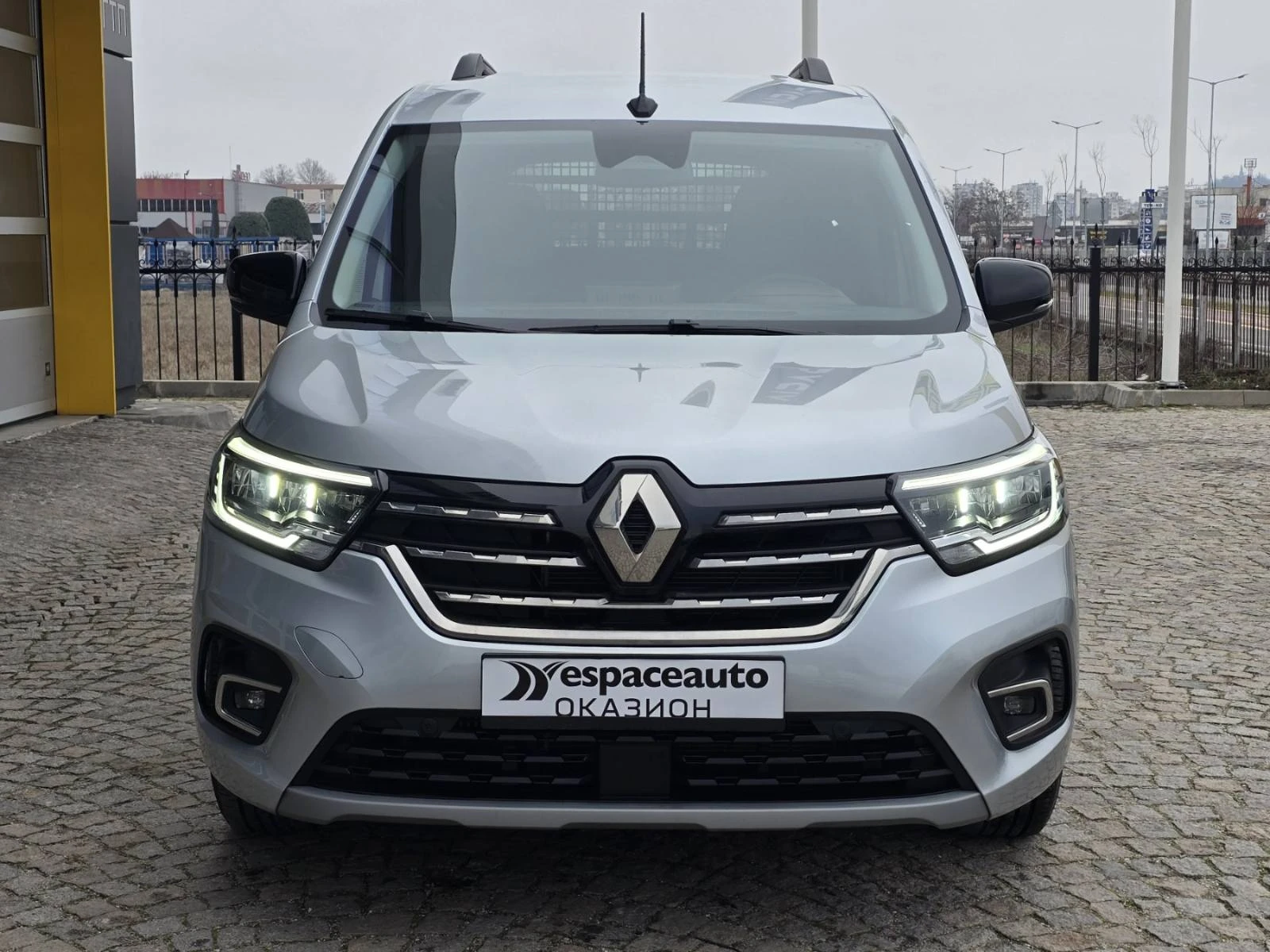 Renault Kangoo 1.3 TCe / 130 к.с. / EDC / N1 ( 4+ 1 места ), снимка 2 - Автомобили и джипове - 54225024