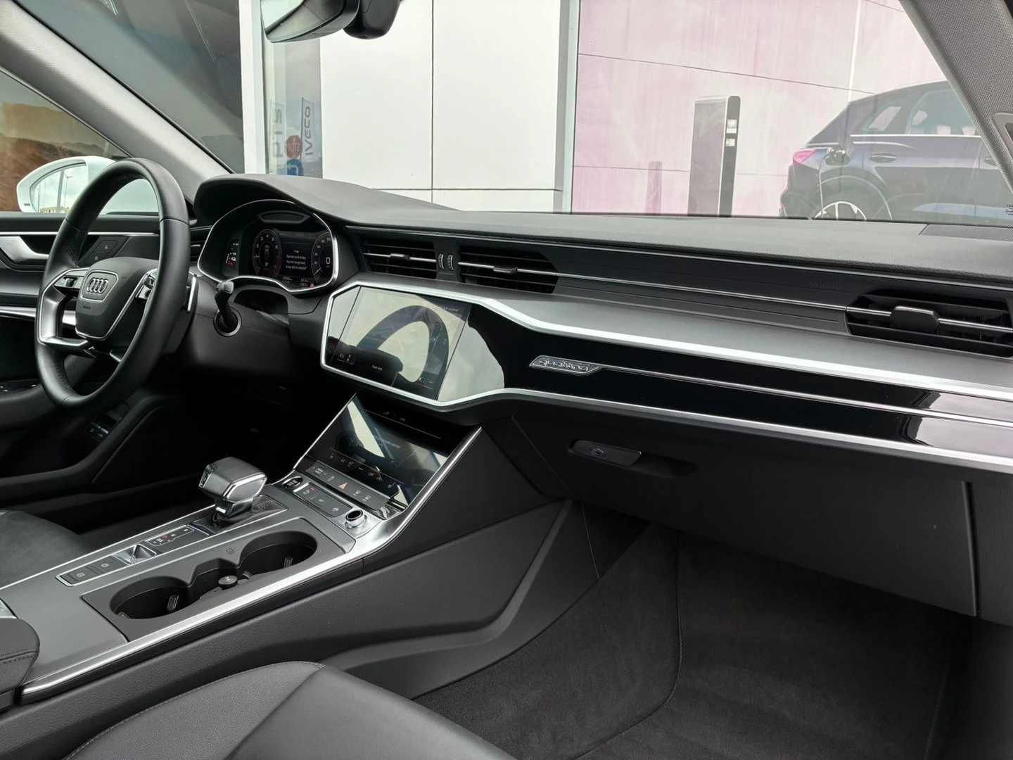 Audi A6, снимка 11 - Автомобили и джипове - 54818543