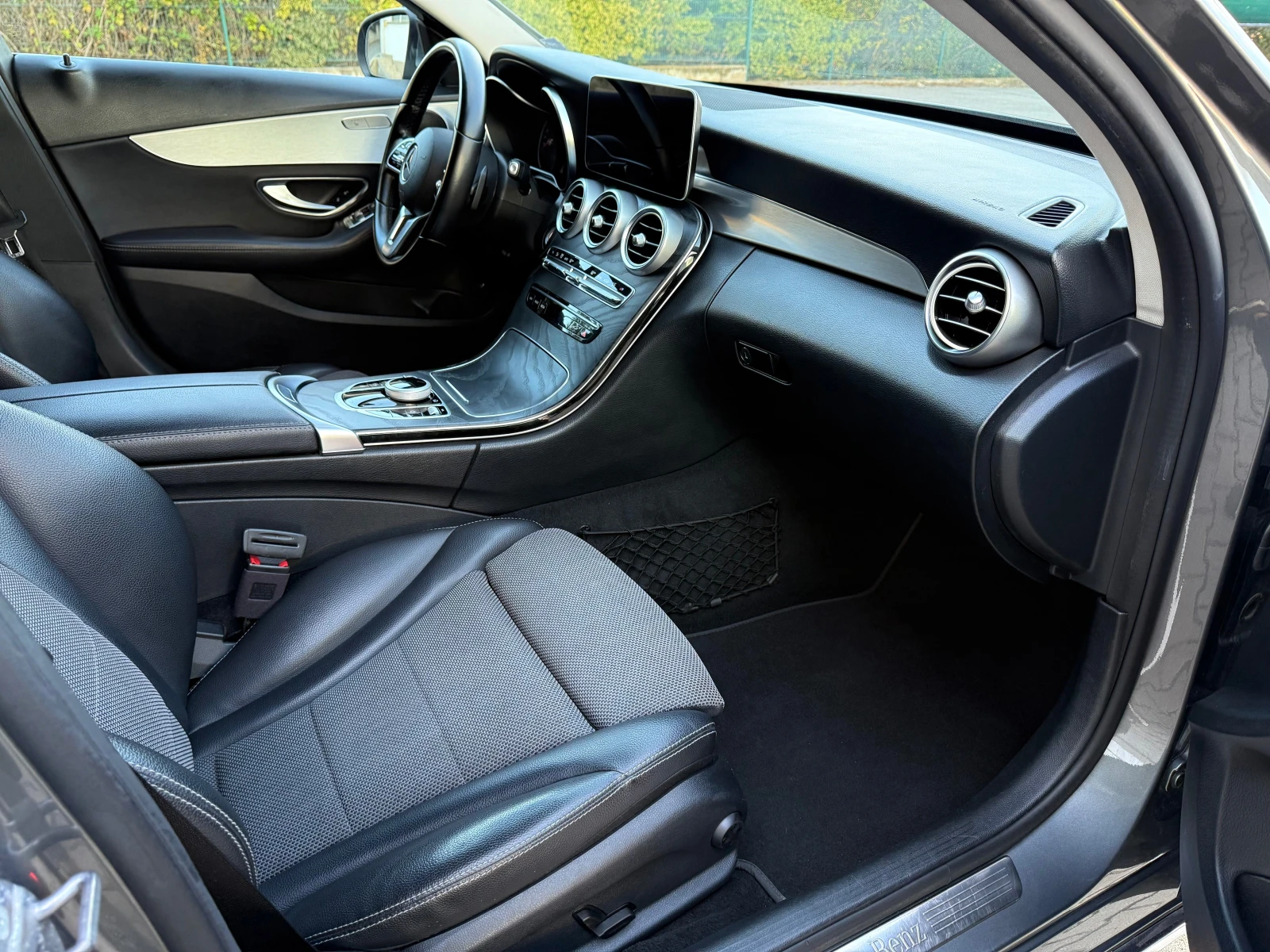 Mercedes-Benz C 220 FACELIFT2.2/194kc.AMGLINE, снимка 10 - Автомобили и джипове - 55165531