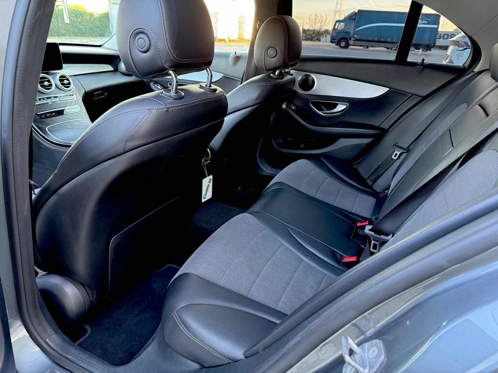 Mercedes-Benz C 220 FACELIFT2.2/194kc.AMGLINE, снимка 11 - Автомобили и джипове - 55165531