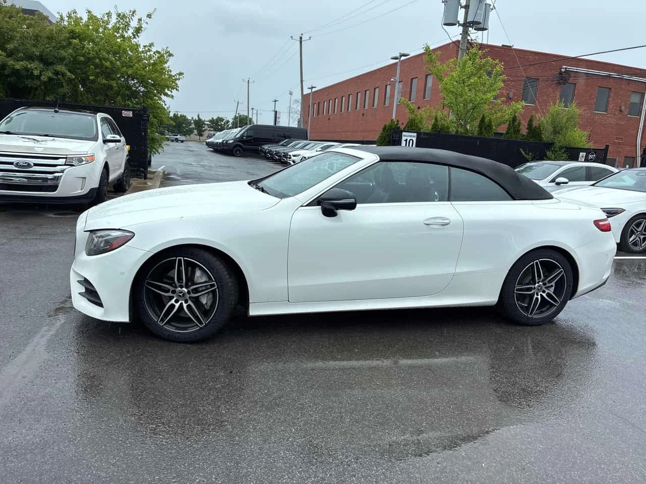 Mercedes-Benz E 450 4MATIC * ГЛАВНО ПРЕДСТАВИТЕЛСТВО НА MERCEDES* , снимка 3 - Автомобили и джипове - 55255064