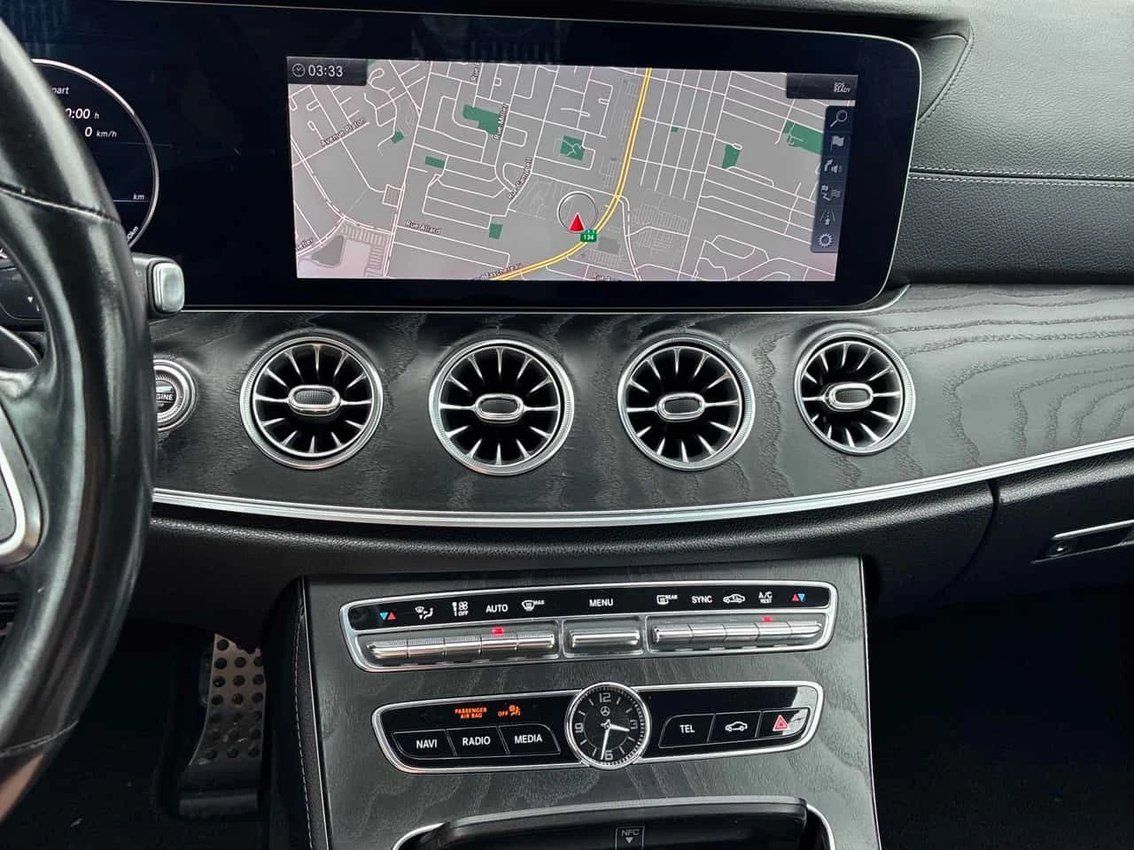 Mercedes-Benz E 450 4MATIC * ГЛАВНО ПРЕДСТАВИТЕЛСТВО НА MERCEDES* , снимка 9 - Автомобили и джипове - 55255064