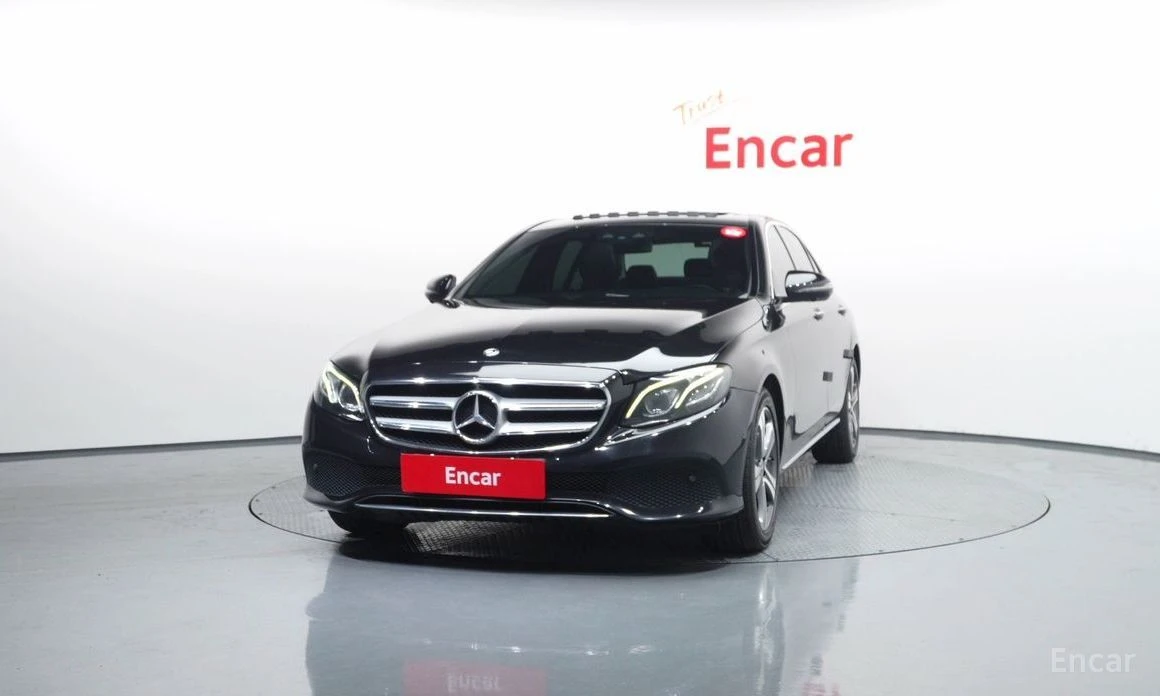 Mercedes-Benz E 300, снимка 3 - Автомобили и джипове - 55445088