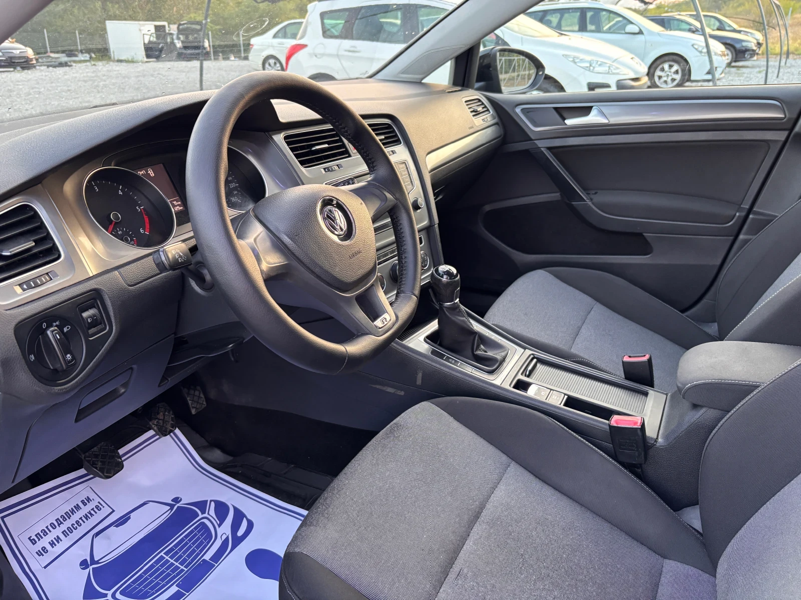 VW Golf 7 1.6 TDI 110ps, снимка 10 - Автомобили и джипове - 55770889