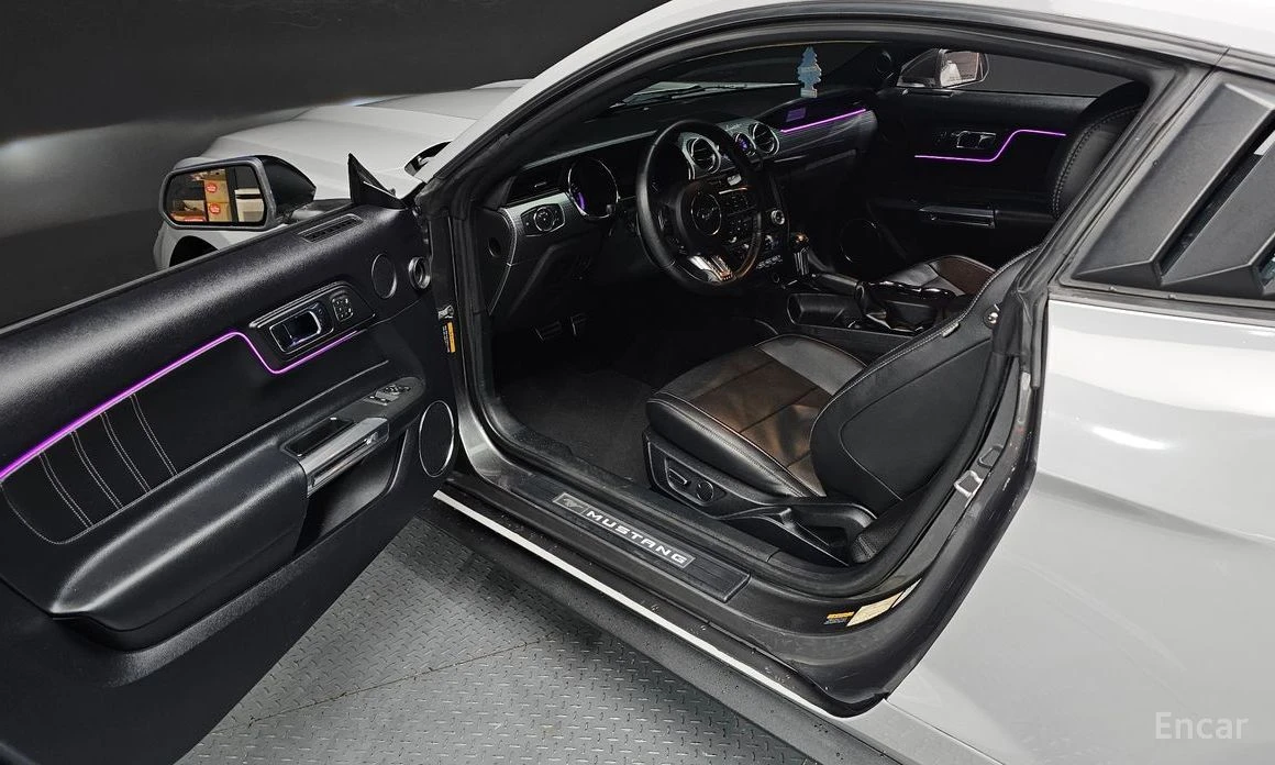 Ford Mustang, снимка 10 - Автомобили и джипове - 55830424