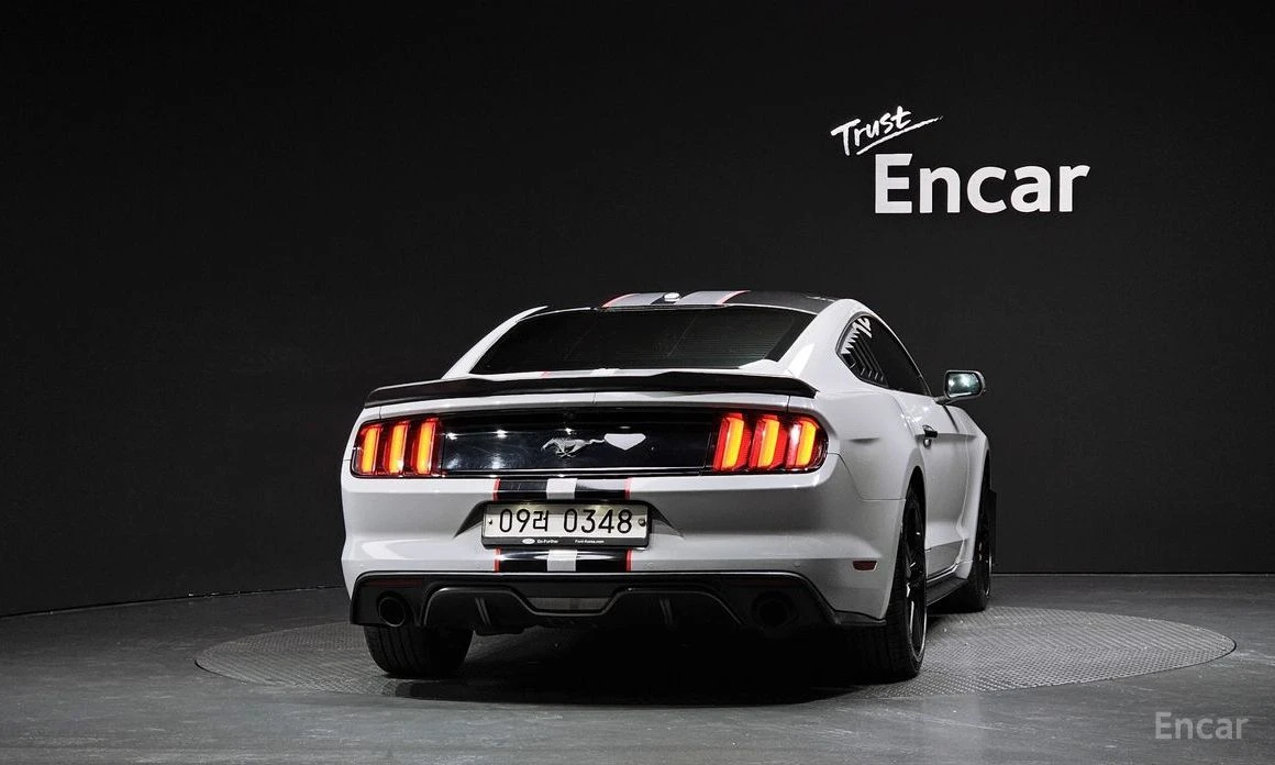 Ford Mustang, снимка 4 - Автомобили и джипове - 55830424