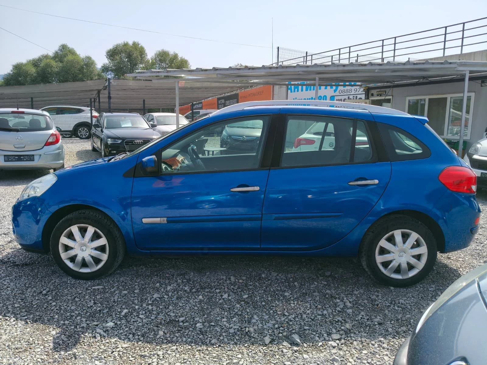 Renault Clio 1.2i, снимка 6 - Автомобили и джипове - 55868693