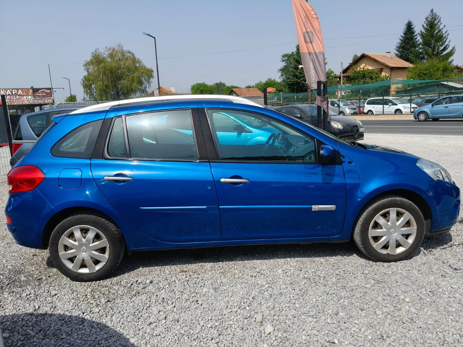 Renault Clio 1.2i, снимка 7 - Автомобили и джипове - 55868693