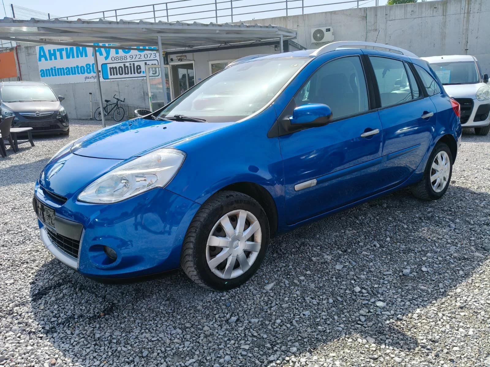 Renault Clio 1.2i, снимка 3 - Автомобили и джипове - 55868693